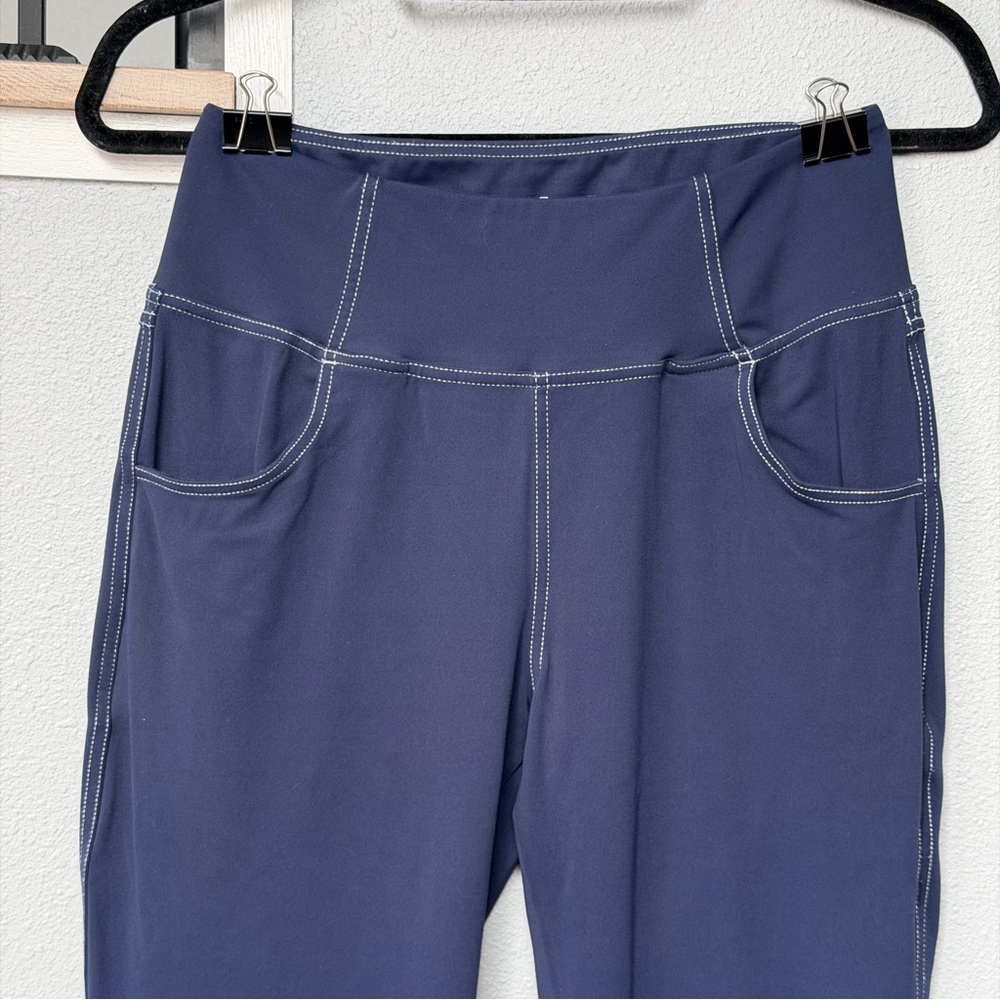 Two Pairs of Women's Flare Yoga/Jeans with Contrast White Stitching Blue/Black - Picture 9 of 16